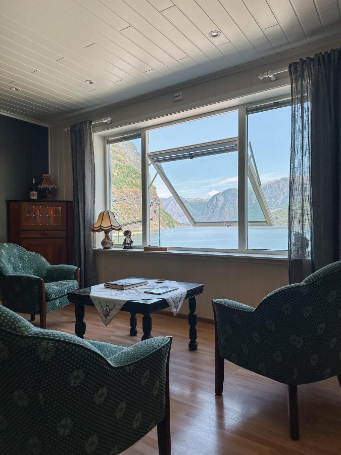 Svingen Guesthouse - Panoramic Fjord Views In Flåm Zewnętrze zdjęcie